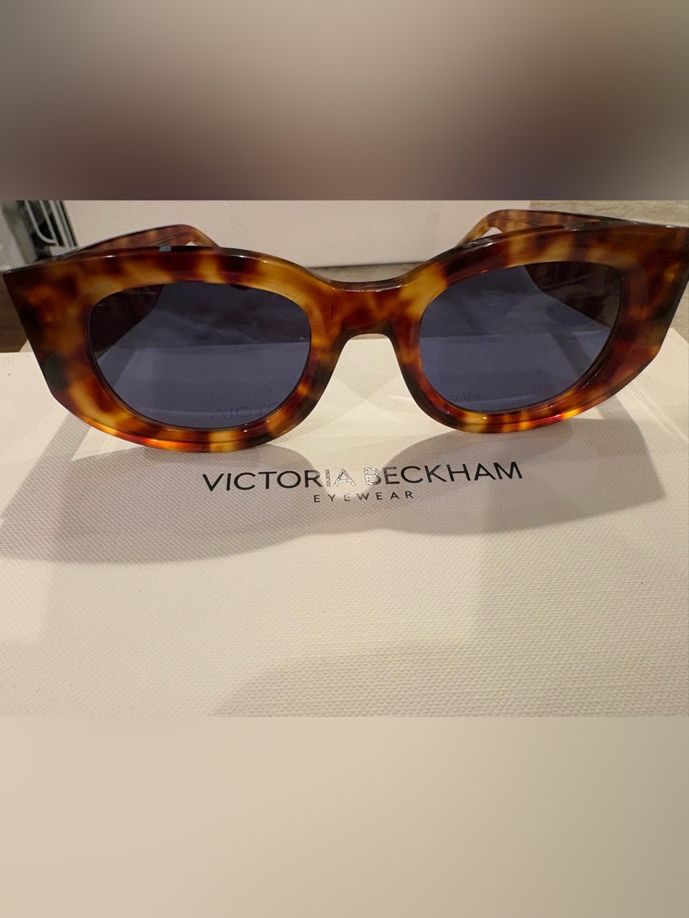 Victoria Beckham Tortoiseshell Square Sunglasses — Striped Blonde Havana - Picture 5 of 8